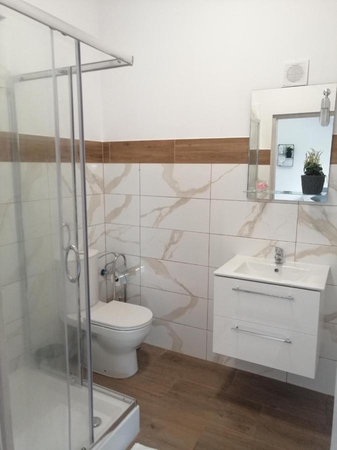 Pokoje I Apartamenty Matdar Mikołajki المظهر الخارجي الصورة